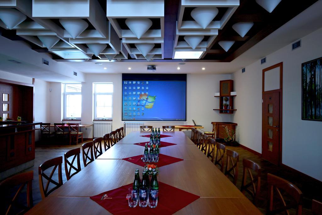 Wellness Penzion Pod Rozhlednou Kostelec nad Orlici ภายนอก รูปภาพ