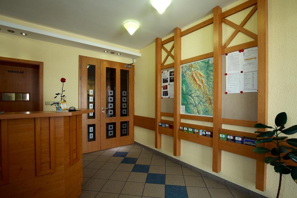 Wellness Penzion Pod Rozhlednou Kostelec nad Orlici ภายนอก รูปภาพ