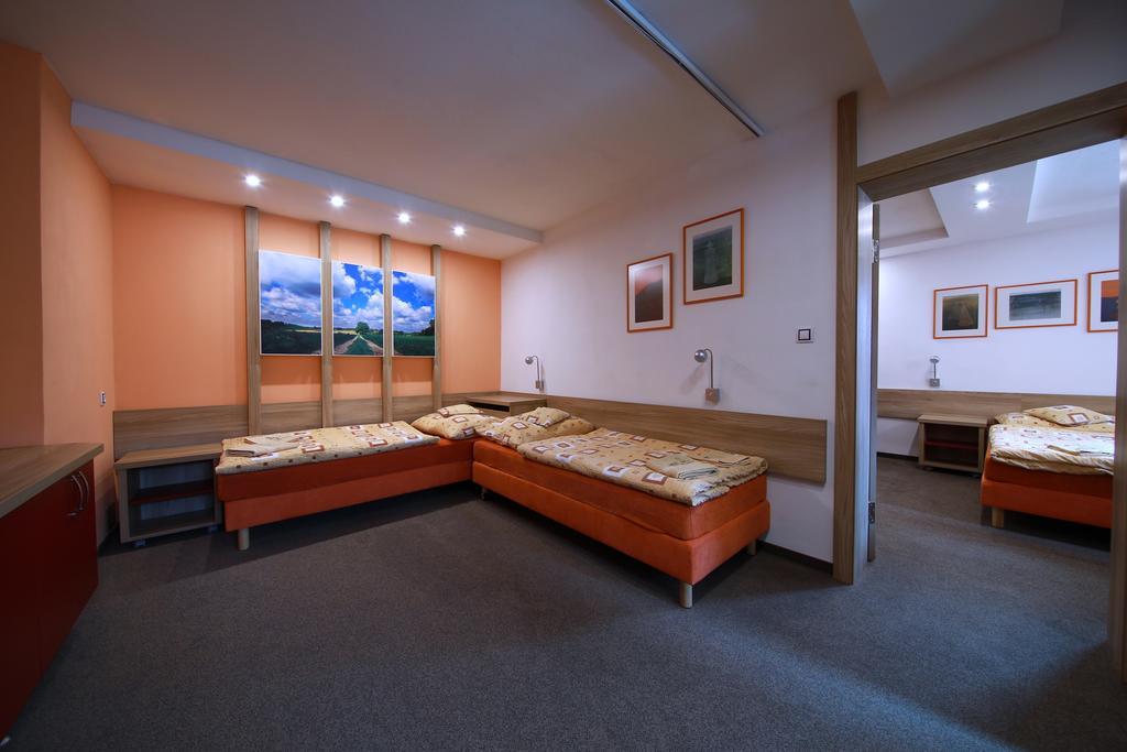 Wellness Penzion Pod Rozhlednou Kostelec nad Orlici ภายนอก รูปภาพ